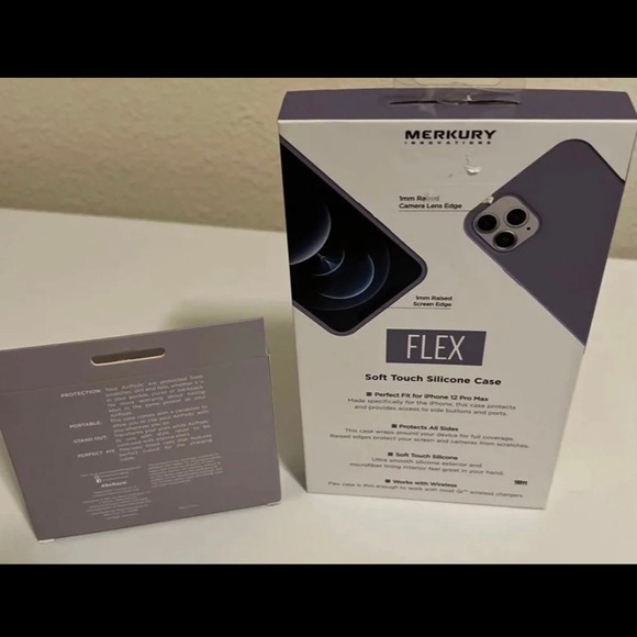 Flex phone 12 pro max Case & Ritech Airpods Case with Carbiner - Picture 3 of 4